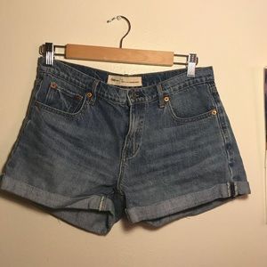 Gap Girlfriend Fit Denim Shorts